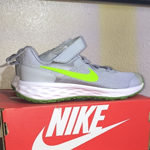 Nike Other - Nike Kids Sneakers in Gray with Green Accents